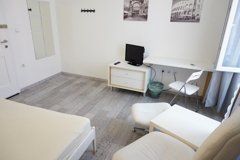 PUY Hostel Ljiljana מראה חיצוני תמונה